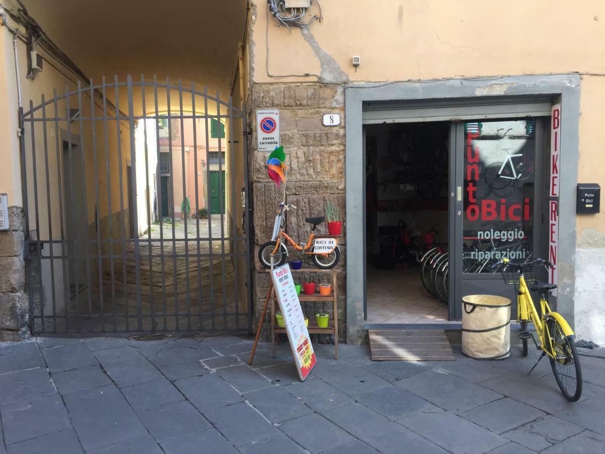 Palazzo Colombini Apartment Lucca Exterior photo